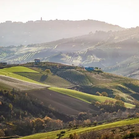 Glamping E Cirelliwines Abruzzo ロッジ *